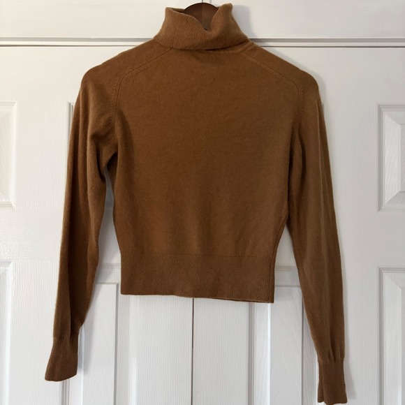 Wilfred Aritzia Brown 100% Cashmere Turtleneck Sweater 2XS  Camel EUC - Picture 2 of 6